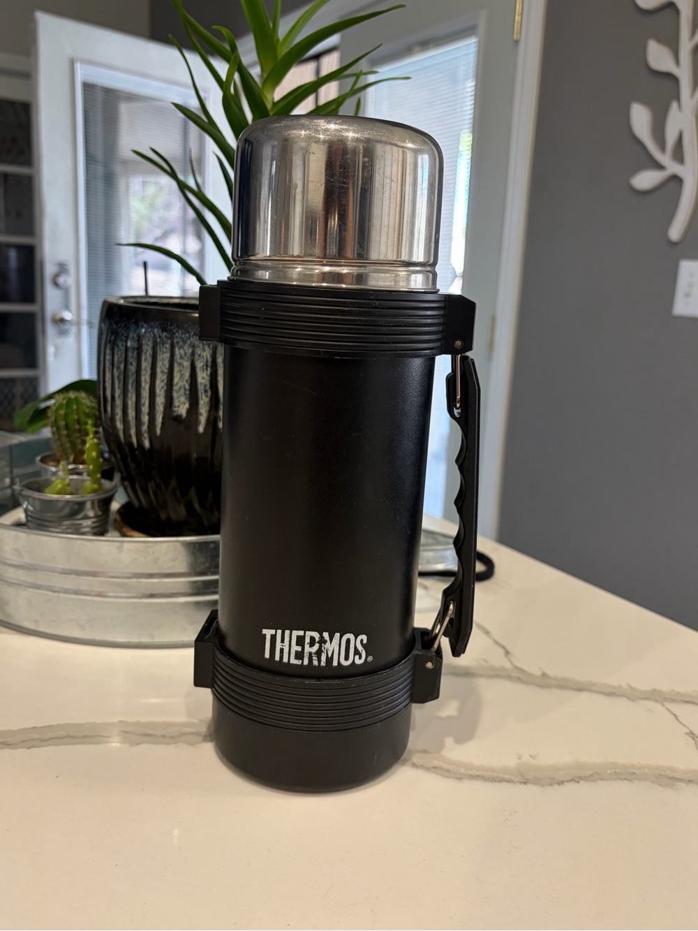 Thermos Black and Silver Insulated Flask with Carry Handle